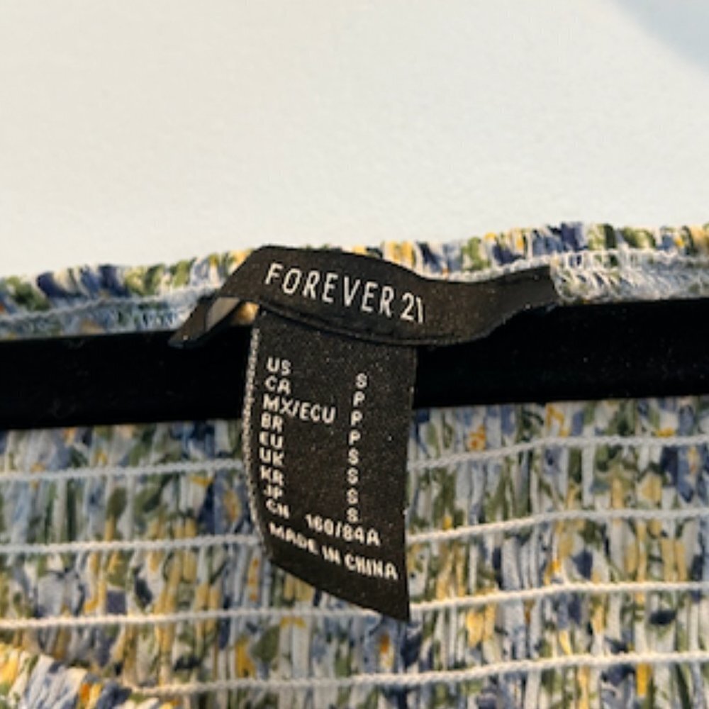 floral crop top - Picture 6 of 6